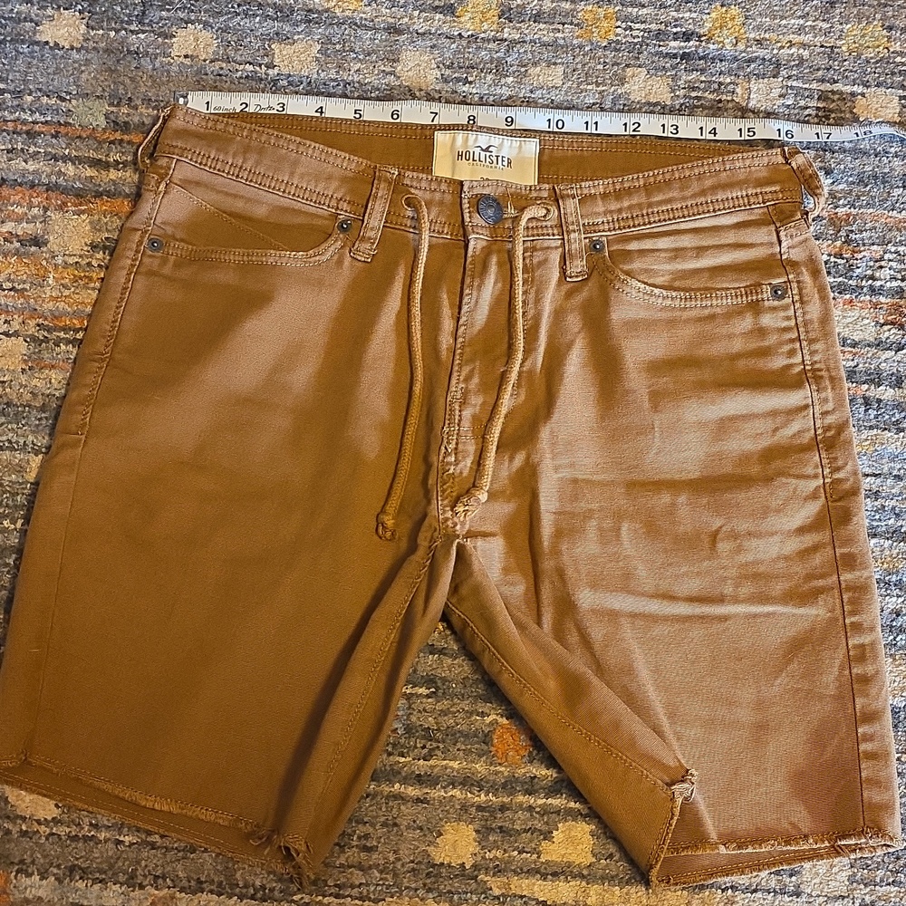 Hollister Khaki Shorts Size 30